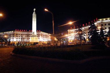 Minsk 'te sokaklar, anıtlar ve mimari.