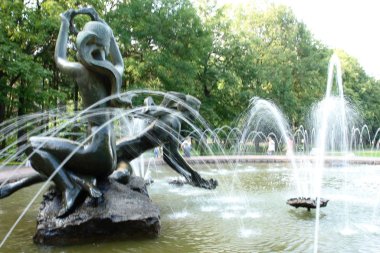 Minsk 'teki sokaklar, anıtlar ve mimari. Komünist mirası.