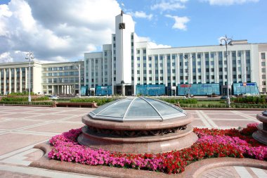 Minsk 'teki sokaklar, anıtlar ve mimari. Komünist mirası.