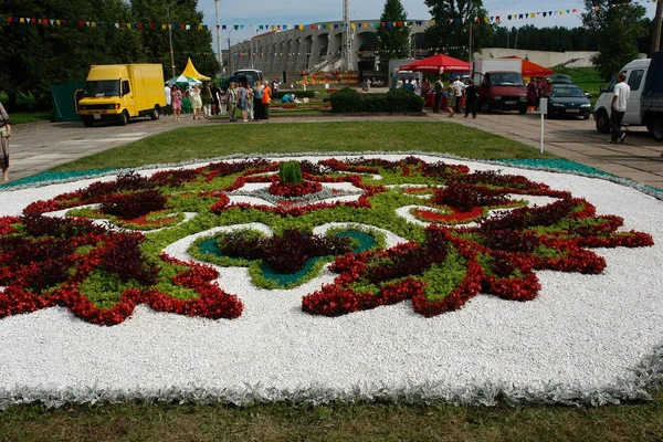 Stadtstraßen Mit Blumenbeeten — Stockfoto