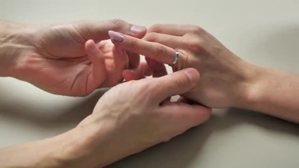 Man removes the ring to woman. 4k — Stock Video