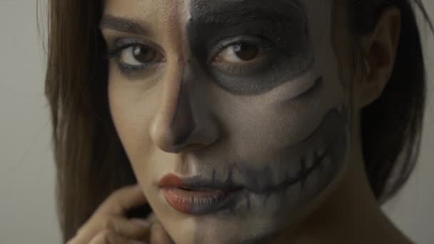 Close-up portrait girl. Concept halloween 4k — Stock Video