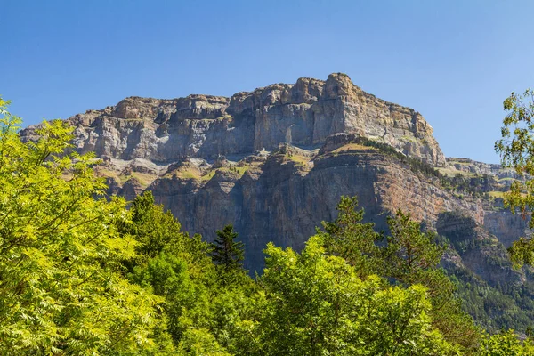 Гірський Скелястий Краєвид Піренеїв — стокове фото