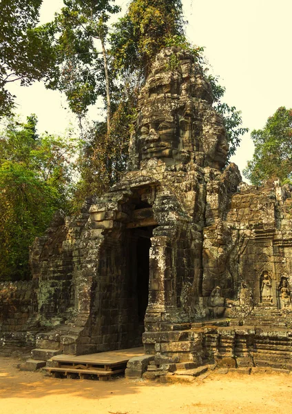 Angkor Wat. Tapınak. Khmer medeniyet. Siem biçmek. Kamboçya'da turizm