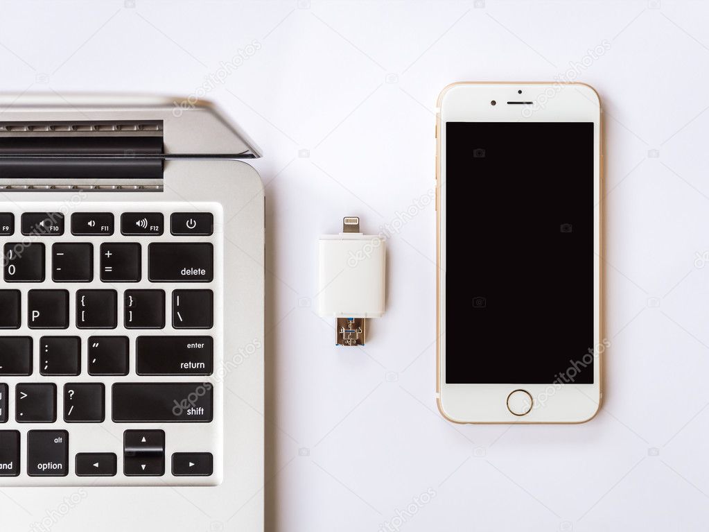 External Storage Between With Iphone And Macbook Stock Editorial Photo C Poravute Siriphiroon External Storage Between With Iphone And Macbook Stock Editorial Photo C Poravute Siriphiroon