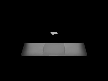 Karanlıkta Retina ile yeni Macbook Pro