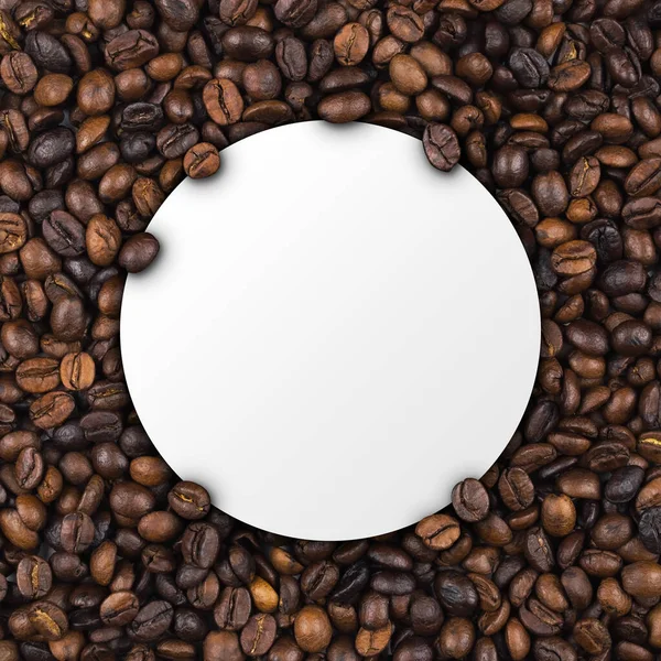 Closeup Empty White Label Paper Heap Roasted Coffee Beans Use — Stock Photo, Image