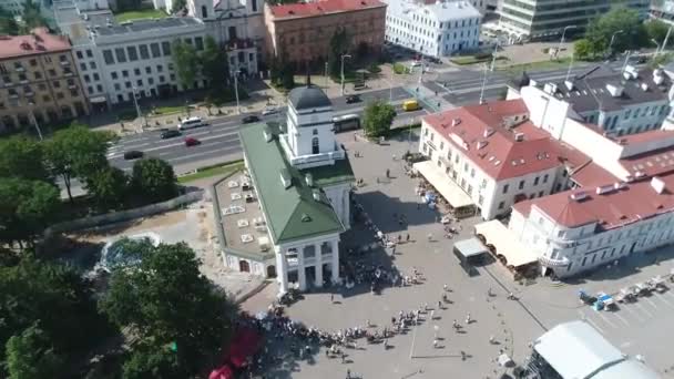 Antiguo Ayuntamiento edificio de la ciudad alta Minsk — Vídeo de stock