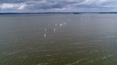 Gölet güzel manzaralı