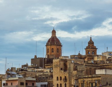 Eski şehir ve St. Lawrence'nın Kilisesi Il-Birgu, Malta için görüntüleyin
