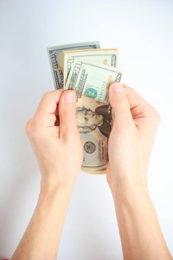 Erkekler eller ve bize güveniyor Doları banknot izole