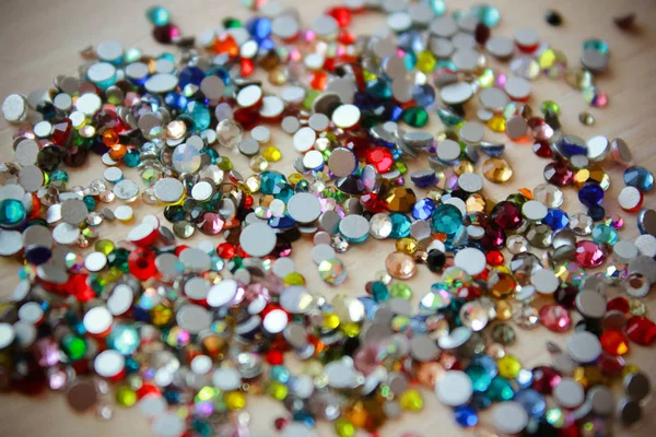 Coleção de strass multicoloridos — Fotografia de Stock