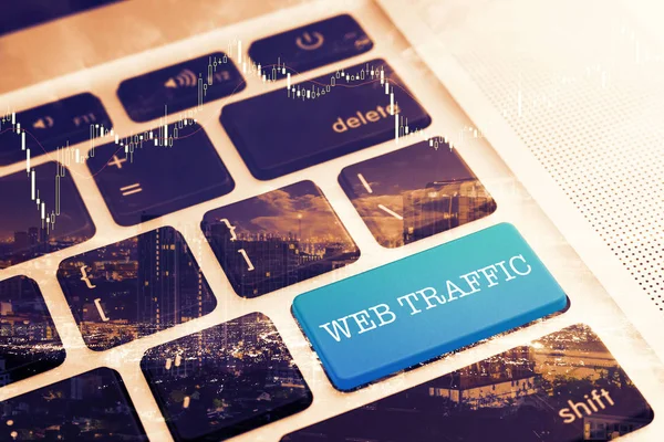 Web Trafik: yeşil renkli buton klavye bilgisayarı kapatın. Vintage etkileri. Dijital iş ve teknoloji kavramı.