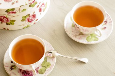 Siyah çay gri kurulu arka plan