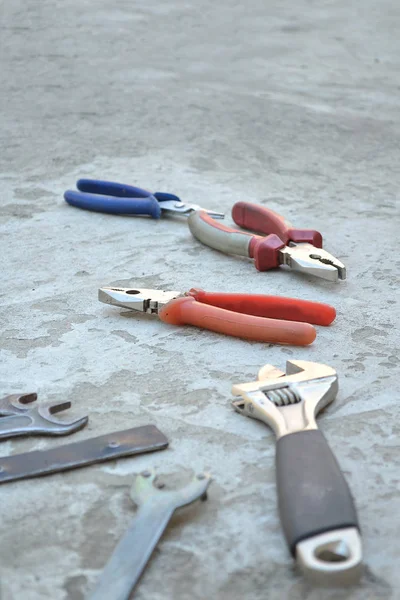 Makine tamiri için farklı araçlar