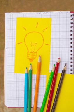 Kalem kağıt bir kafes içinde