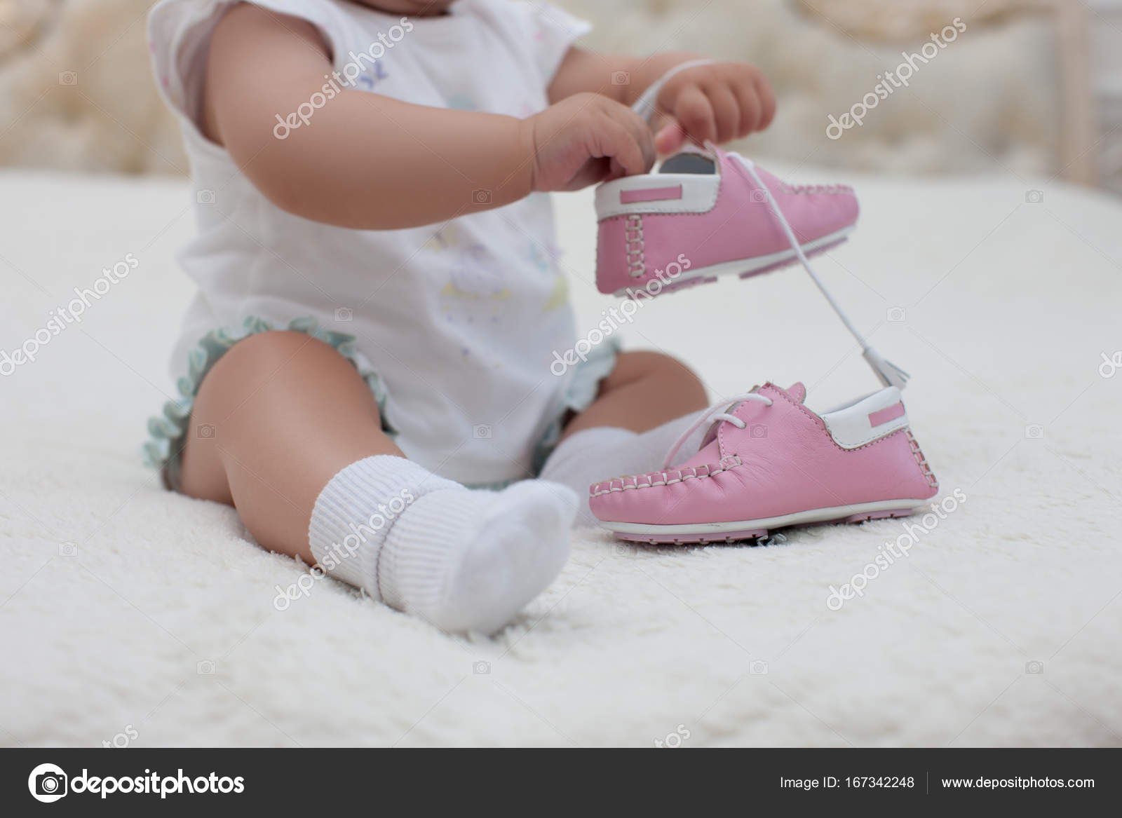 infant pink shoes