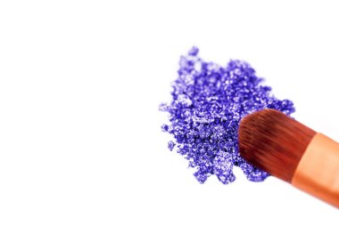 Metin reklam için yer ile beyaz arka plan üzerinde izole fırça ile göz farı