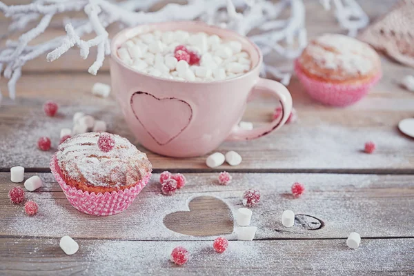 Tasty cupcake with berries and cup of coffee — Stock Photo, Image