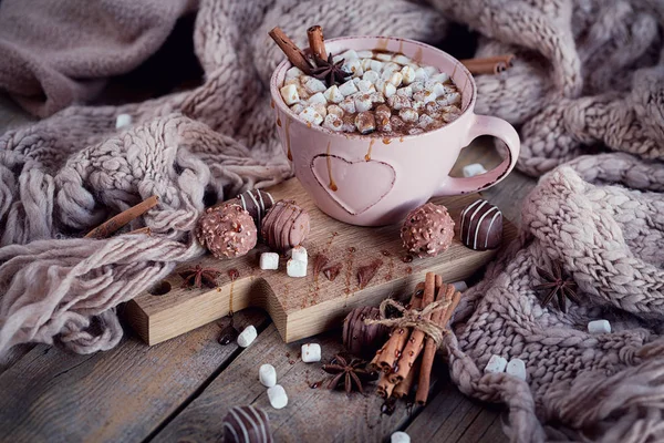 Composición de Navidad o Año Nuevo con chocolate caliente o cacao an —  Fotos de Stock