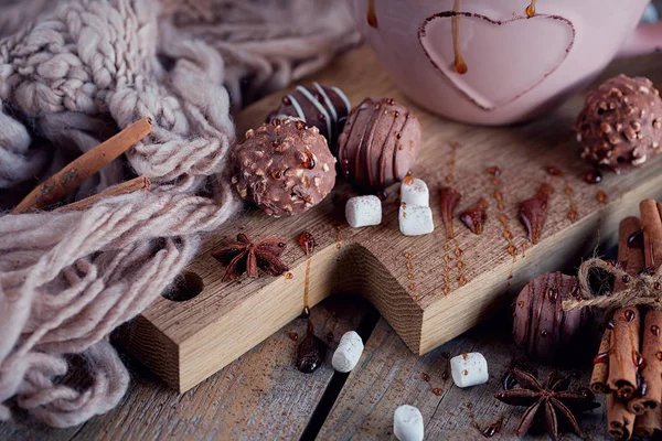 Composition de Noël ou Nouvel An avec chocolat chaud ou cacao — Photo