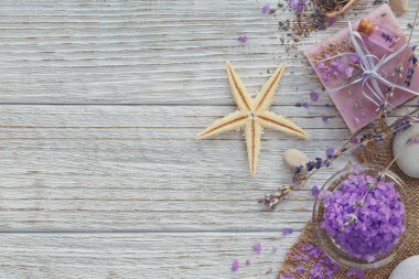 Deniz doğal el yapımı sabunlar tuz, kahve çekirdekleri, deniz yıldızı ve