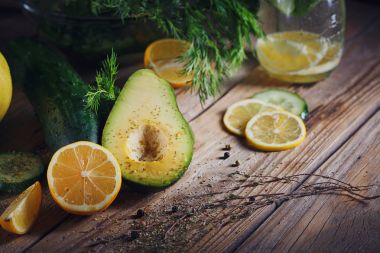 Arka plan çeşitli yeşil sebzeler ile