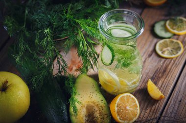 Arka plan çeşitli yeşil sebzeler ile