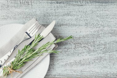 Rosemary ile rustik Tablo ayarı 