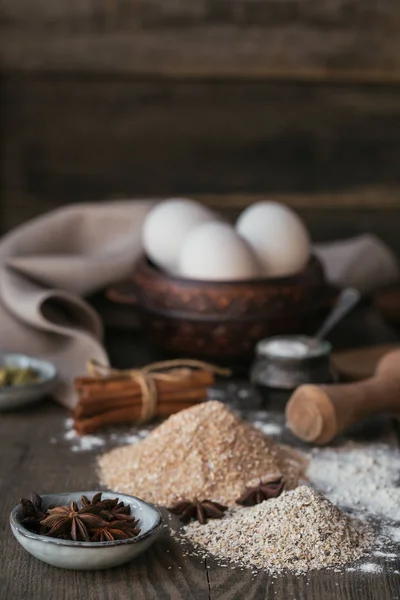 Ekmek Veya Kurabiye Yemek Pişirmek Için Malzemeler Yulaf Kepeği Yumurta — Stok fotoğraf