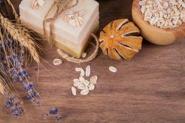 yulaf ezmesi ile el yapımı Sabun