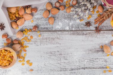 Ekmek veya kurabiye yemek pişirmek için malzemeler: Petek, un, Baron Mavi Sakal