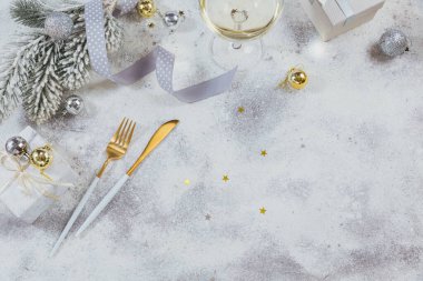 Tatil dekorasyonlu masa takımı. Çatal bıçak, Noel