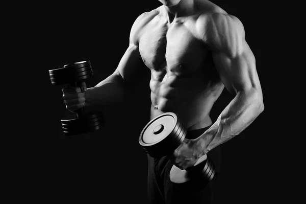 Monochrome Aufnahmen eines männlichen Bodybuilders — Stockfoto