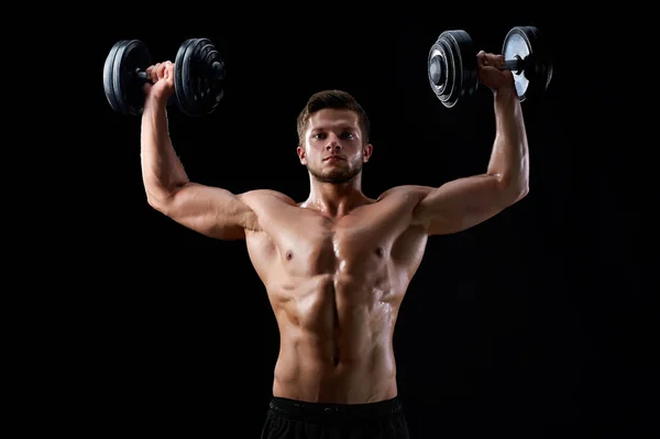 Muž mladý fitness Studio — Stock fotografie