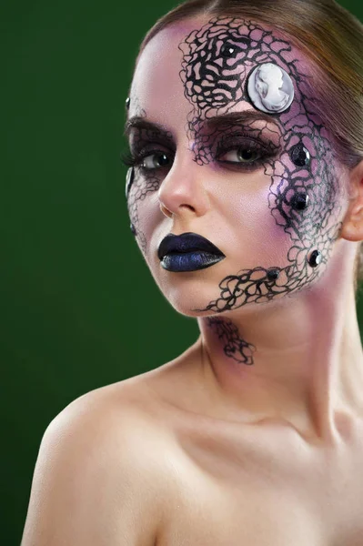 Trucco artistico modello studio scatti — Foto Stock