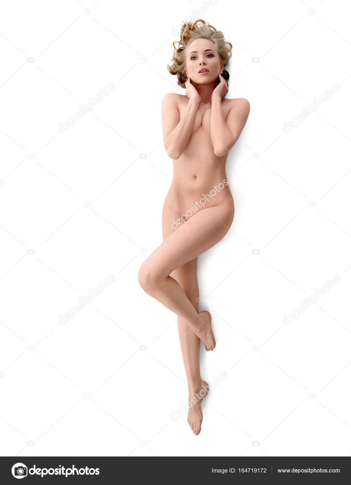 Young Women Posing Nude