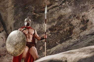 Eski savaşçı zırh sportif adam