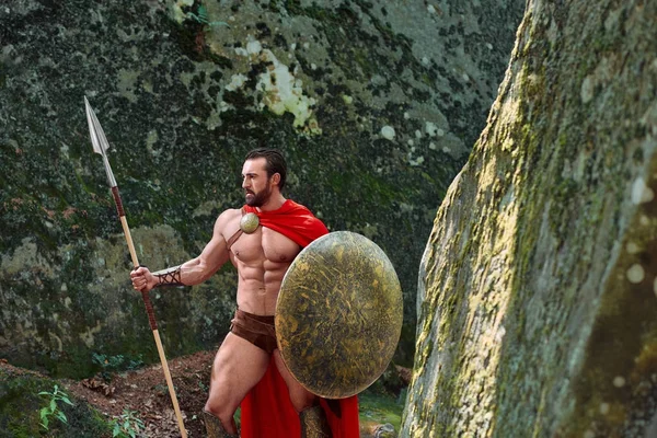 Ormanda olgun Spartalı savaşçı