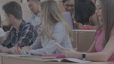 Frontview sırasında ders öğrenciler iletişim.