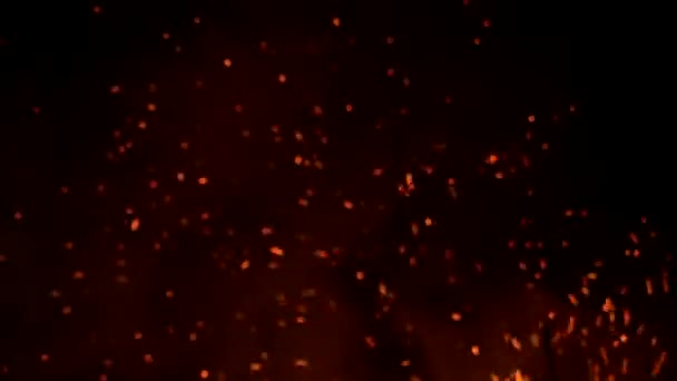 Étincelles de feu isolé sur noir .