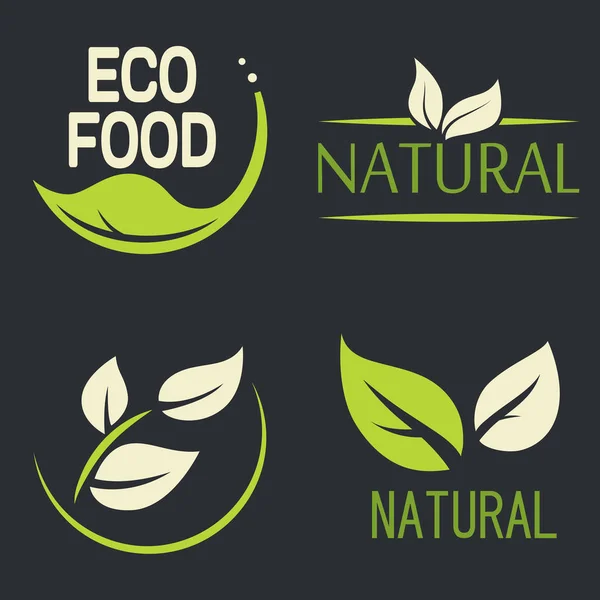 Set etiketten, logo's met tekst. Eco natuurvoeding. Biologisch voedsel — Stockvector