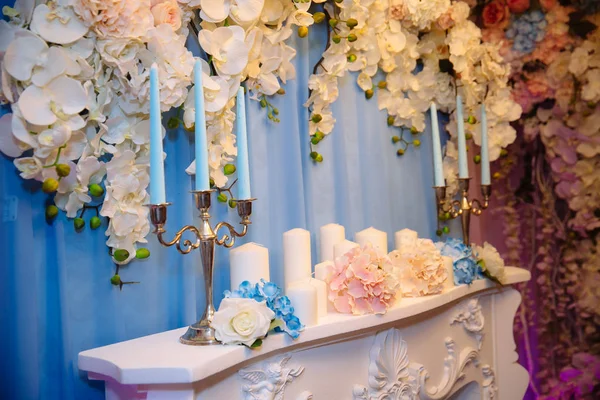 Decorações de casamento, decoração na mesa. Flores — Fotografia de Stock