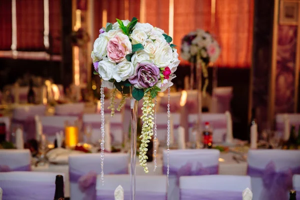 Decorazione della tavola nel giorno del matrimonio — Foto Stock