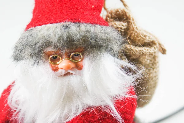 Noel baba figürü ile bir çanta hediye