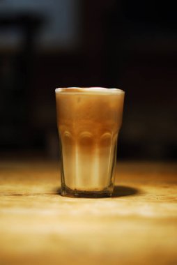 Soğuk kokteyl meyvelerden yapılmış