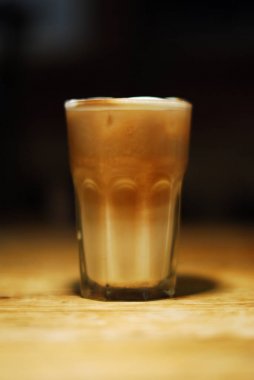 Soğuk kokteyl meyvelerden yapılmış