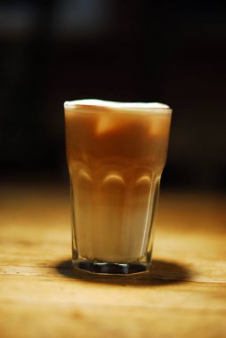 Soğuk kokteyl meyvelerden yapılmış