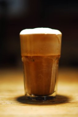 Soğuk kokteyl meyvelerden yapılmış