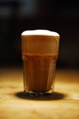 Soğuk kokteyl meyvelerden yapılmış